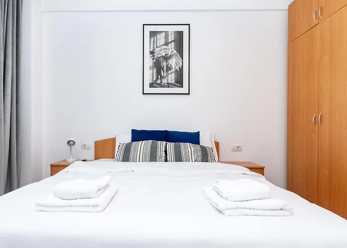 Διαμέρισμα 2 *